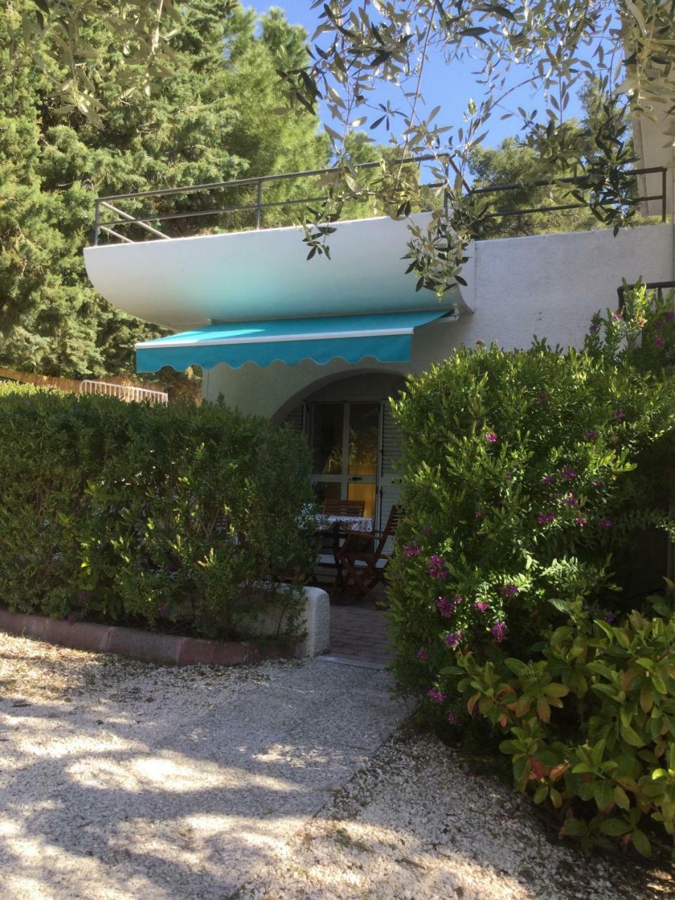 Residence I Faraglioni Mattinata Buitenkant foto